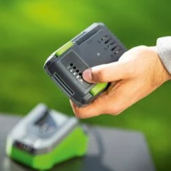 LUX 20 V Li-Ion Akku 1 PowerSystem 2 Ah 13 LUX 20 V Li-Ion Akku 1 PowerSystem 2 Ah -Haushaltswaren Geschäft 4007871960514 A 03